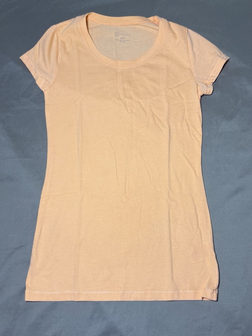 No Boundaries Short Sleeve Tee in orange Size Small